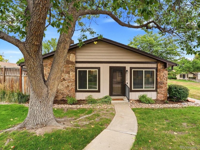 3572 S Kittredge Street A, Aurora CO 80013