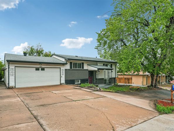 926 S Robb Way, Lakewood CO 80226