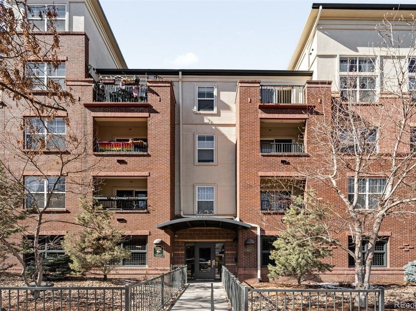 1623 Saint Paul Street 402, Denver CO 80206