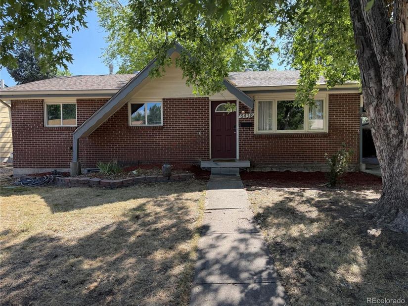 8438 Ames Street, Arvada CO 80003