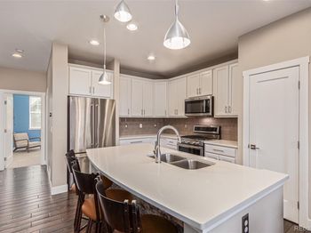 9835 W Hinsdale Place