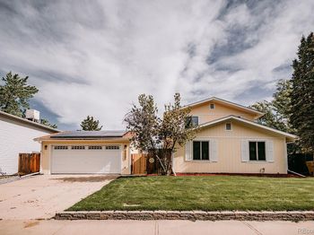 6637 W 95th Place
