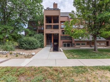 8910 Fox Drive