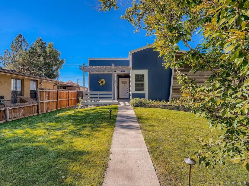 2735 S Delaware Street, Englewood CO 80110