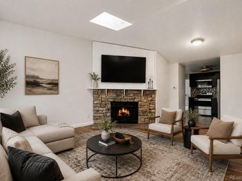 91 S Sable Boulevard