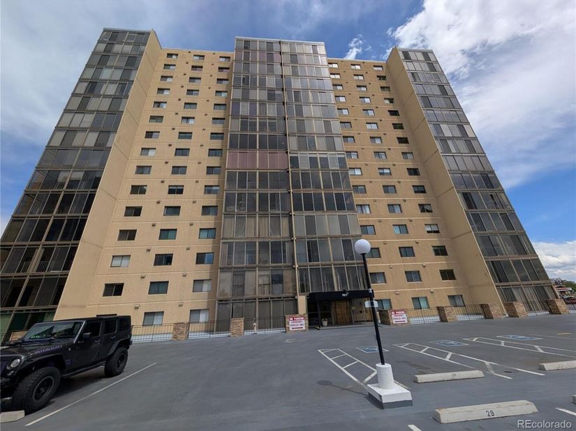 7877 E Mississippi Avenue 506, Denver CO 80247