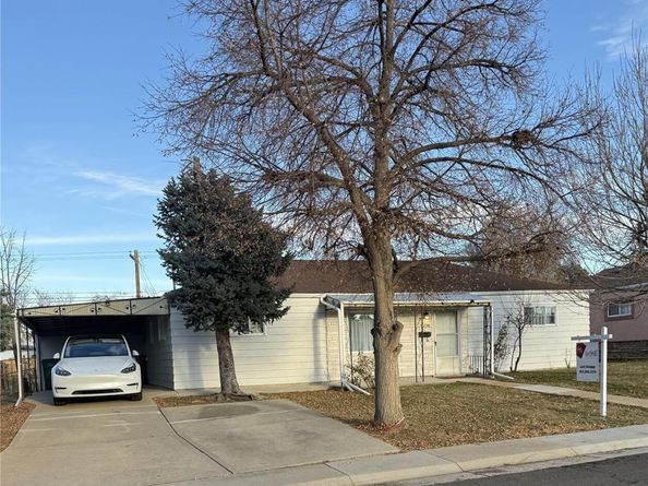 756 Vaughn Street, Aurora CO 80011