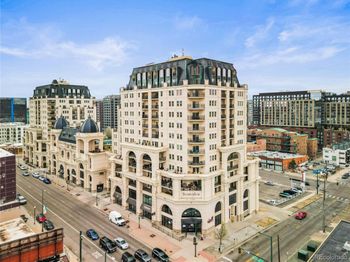 975 N Lincoln Street