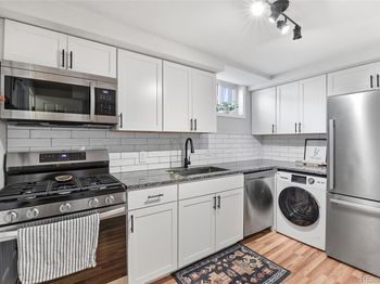 844 1/2 Forest Street