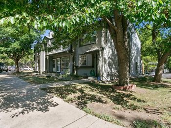 1924 Newland Court