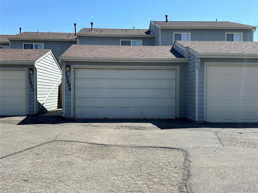 15688 E Mexico Avenue, Aurora CO 80017