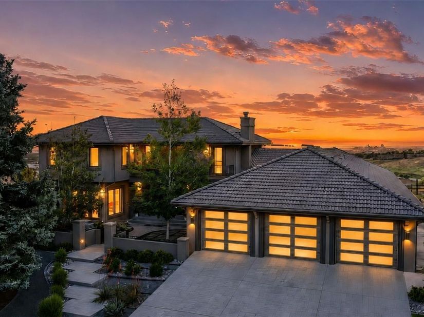 122 Loveland Way, Golden CO 80401
