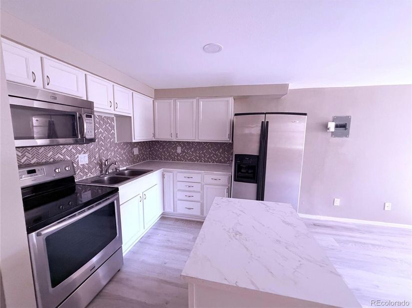 8828 E Florida Avenue 113, Denver CO 80247