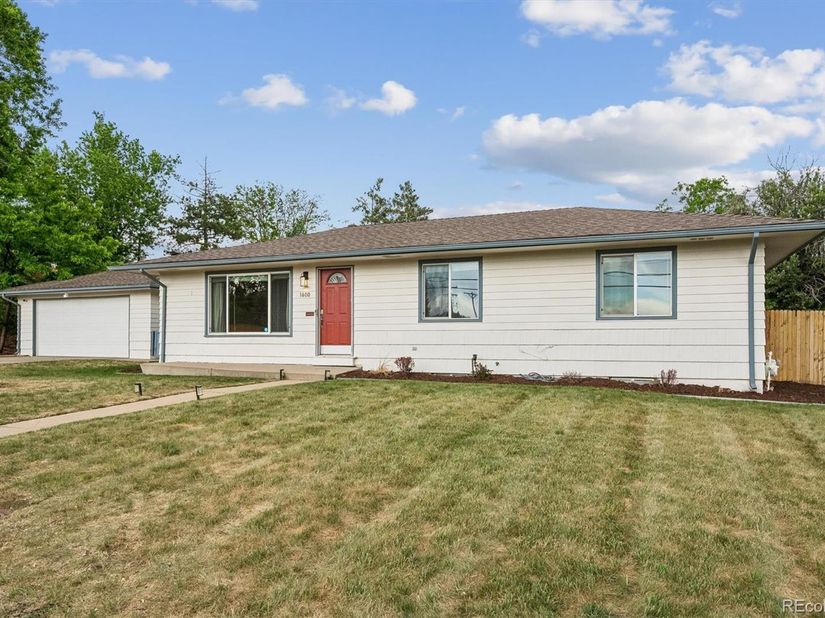 1600 S Dahlia Street, Denver CO 80222