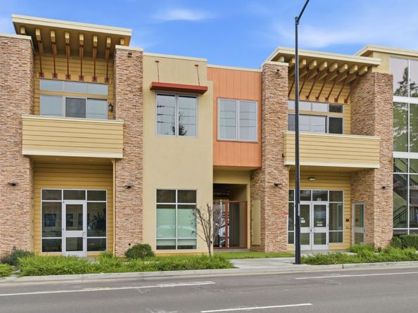 889 N San Antonio Road 2020, Los Altos CA 94022