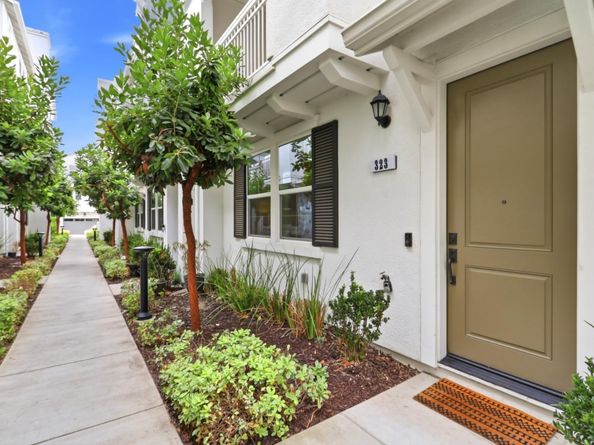 323 Wild Rose Way, Milpitas CA 95035