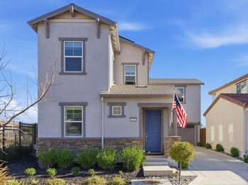 1325 Hernandez Way