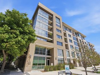 255 Berry Street