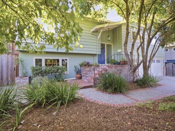 3642 Farm Hill Boulevard