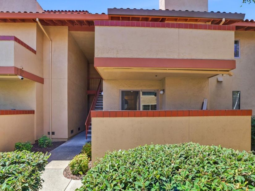 20740 Celeste Circle, Cupertino CA 95014
