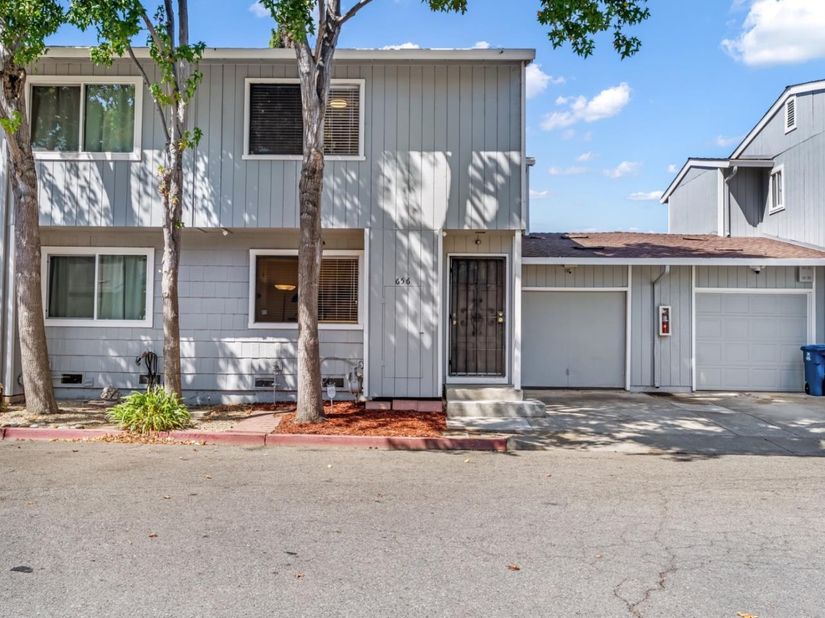 656 Foster Court 2, Hayward CA 94544