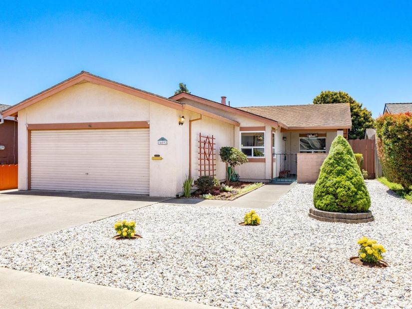 459 Vivienne Drive, Watsonville CA 95076