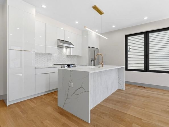 32 Mckone Street, Boston MA 02122