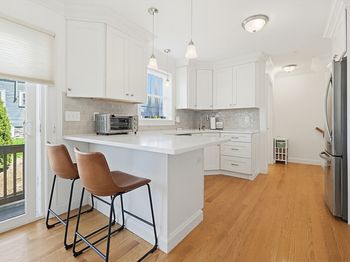 260 West St