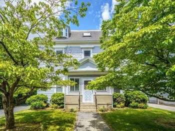 59 River St