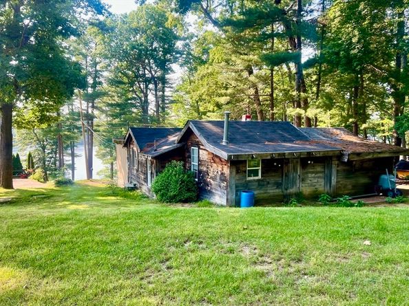 131 Gleason Ave, East Brookfield MA 01515