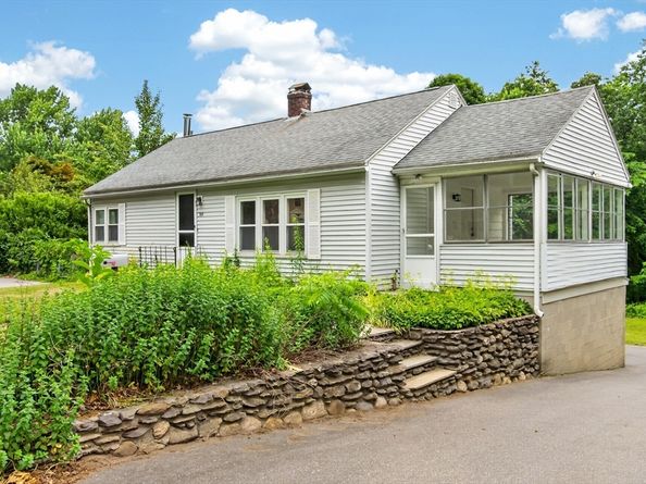 308 Union St, Leominster MA 01453