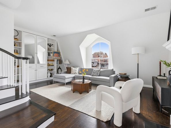 124 Beacon PH1, Boston MA 02116