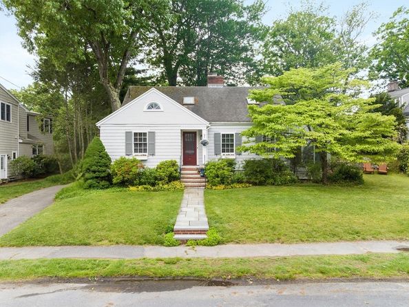 89 Melrose Ave, Needham MA 02492