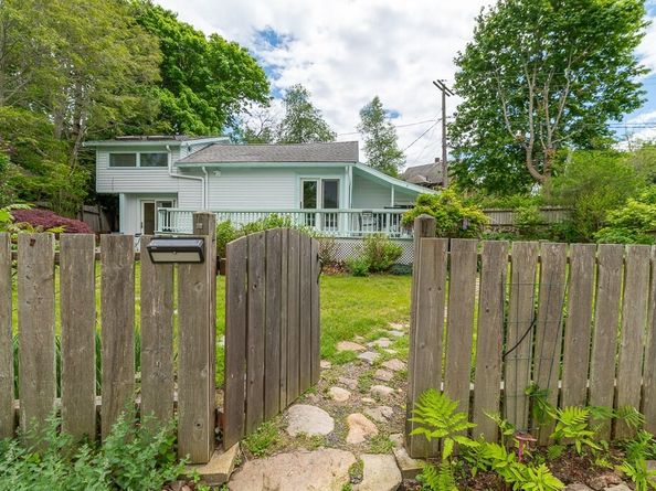 7 Lighthouse Way, Gloucester MA 01930