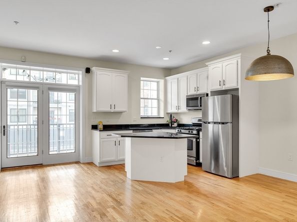 381 W Broadway 4, Boston MA 02127