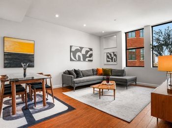 285 Columbus Ave