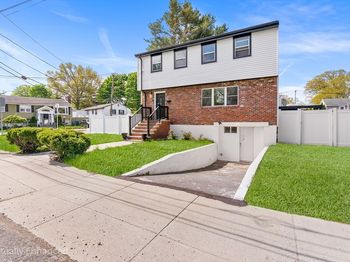 15 Fensmere Rd