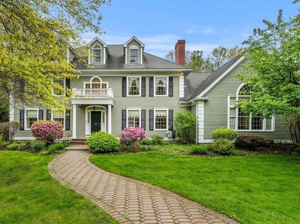 37 Old Planters Rd, Beverly MA 01915