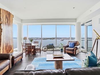 22 Liberty Dr