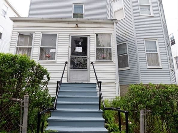 5 Suffield St, Worcester MA 01610
