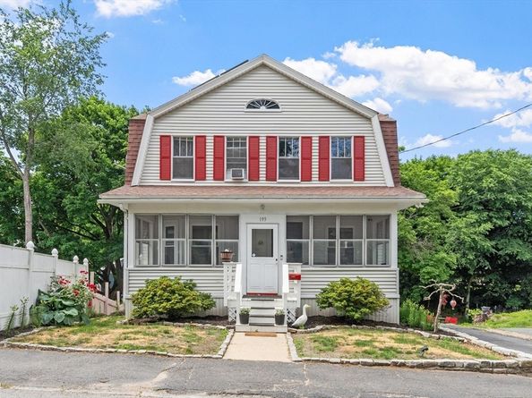 193 Milk St, Fitchburg MA 01420