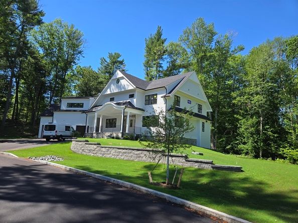 10 Union Lane, Canton MA 02021