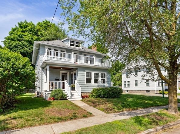 8 Berkeley Street, Reading MA 01867