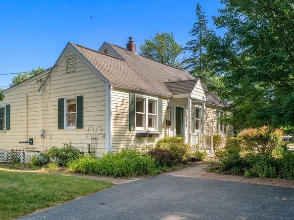 19 Jefferson Road, Northborough MA 01532