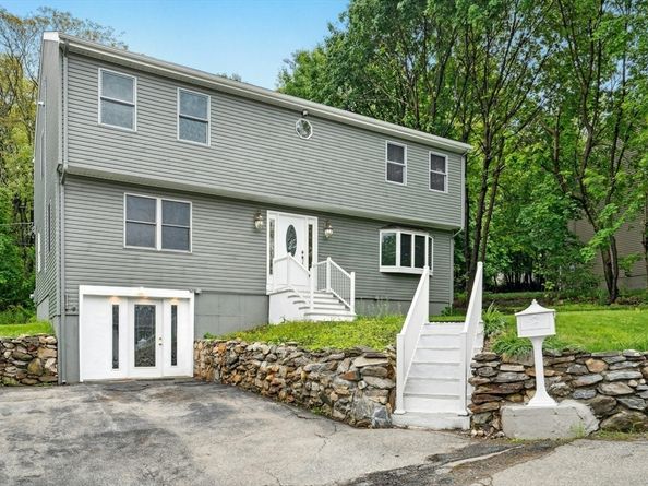 45 Dillon St, Worcester MA 01604