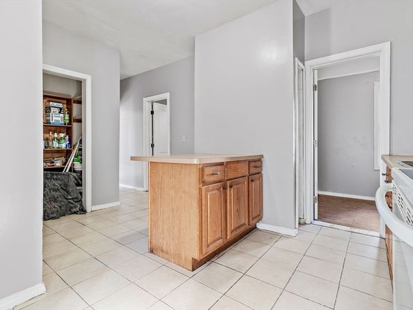 29 Newbury St, Worcester MA 01609