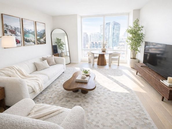 1 Franklin 2514, Boston MA 02110