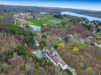 1401 Great Pond Rd