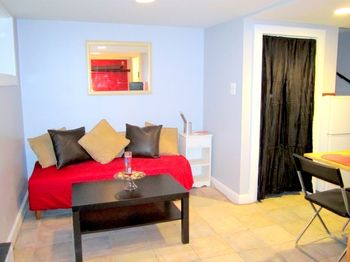 3 Goodwin Pl
