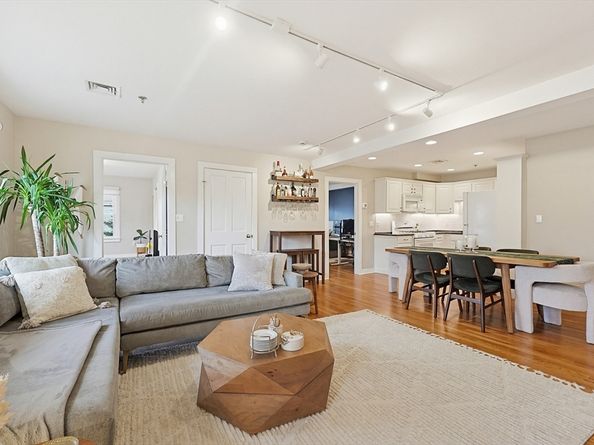 12 Benton St 4, Stoneham MA 02180